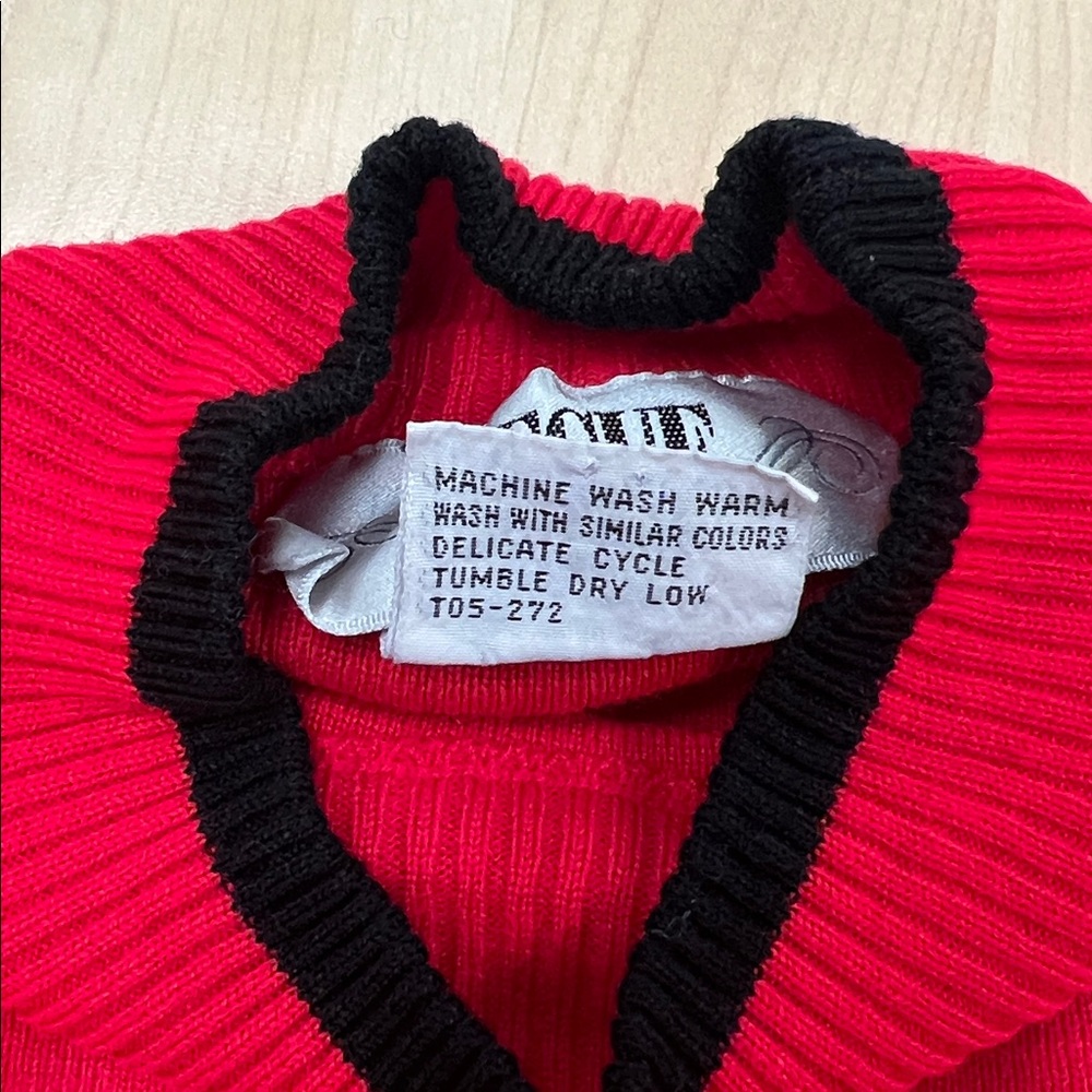 Vintage 80s Segue Red and Black Stripe Mock Neck Relaxed Fit Elegant Sweater 14 - Picture 4 of 7